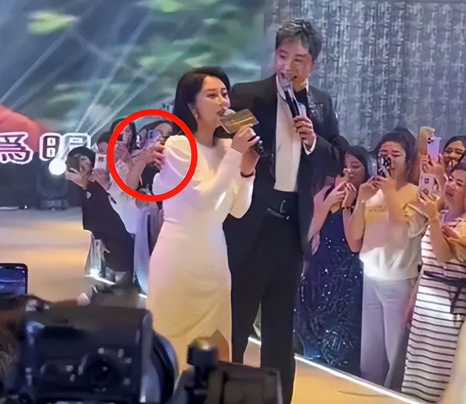 8次上春晚54岁入狱,他8次上春晚后被捕入狱