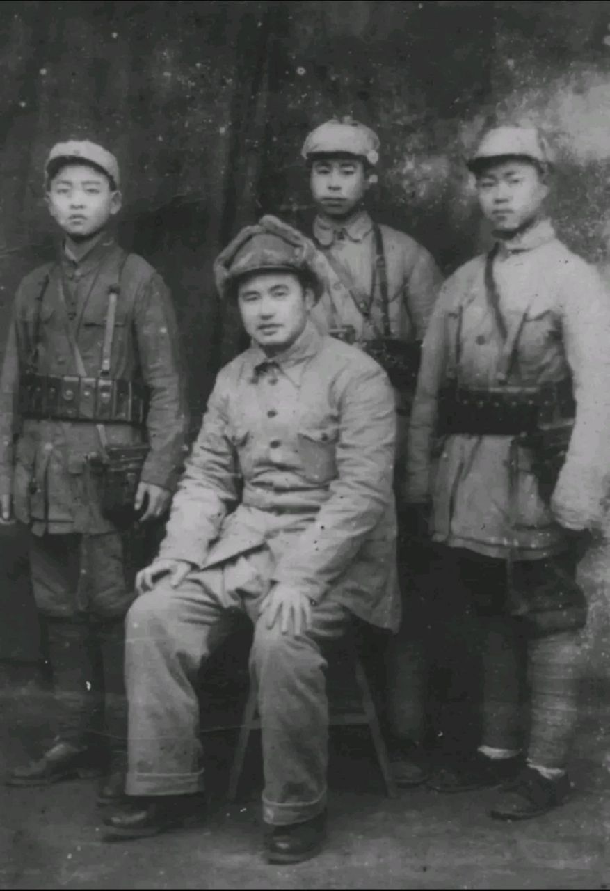 解放军什么级别有警卫员,少将级别的军官配几名警卫员