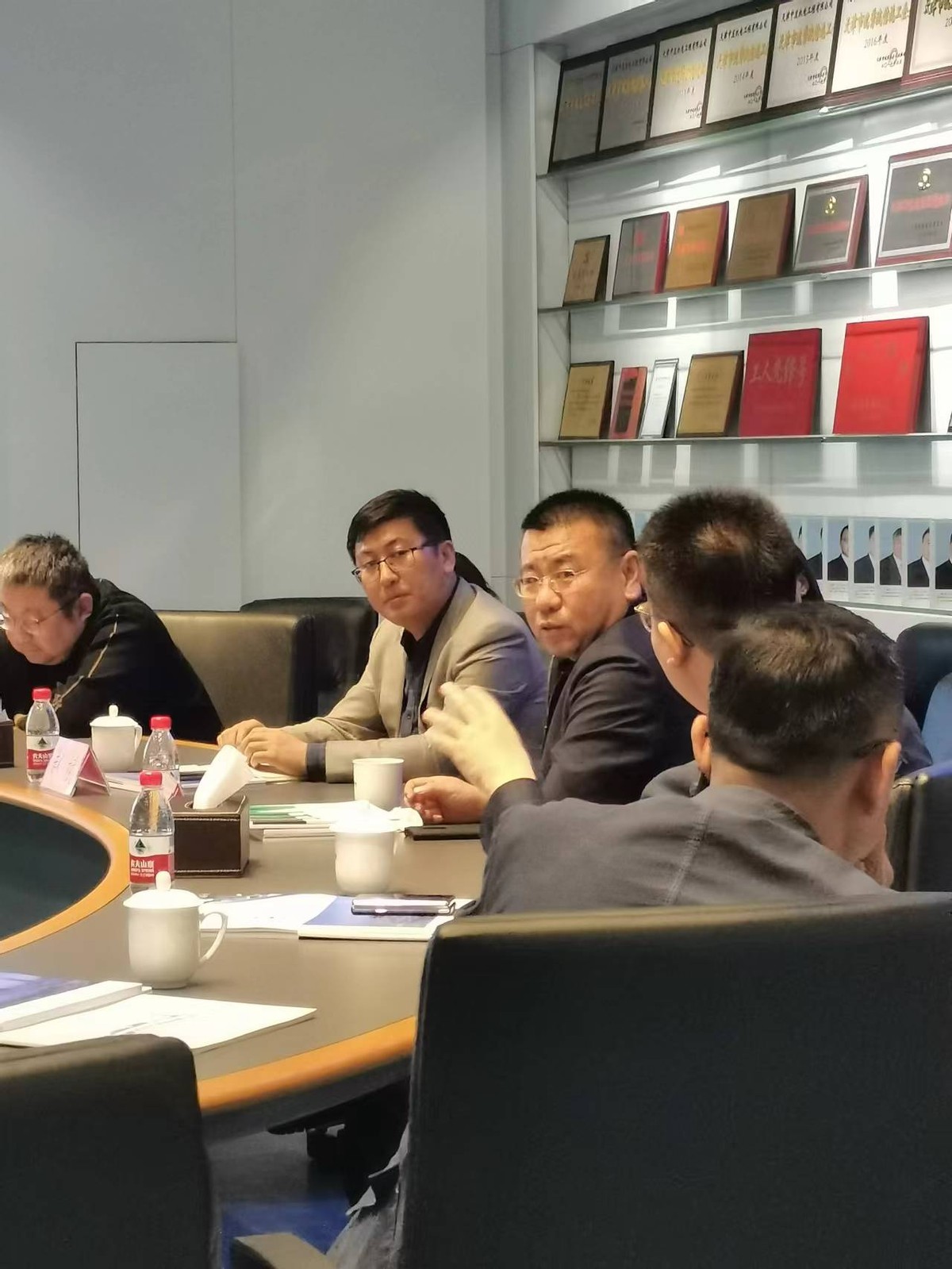 天津市津南区建筑工程商会走访活动第七期----走进中发控股集团