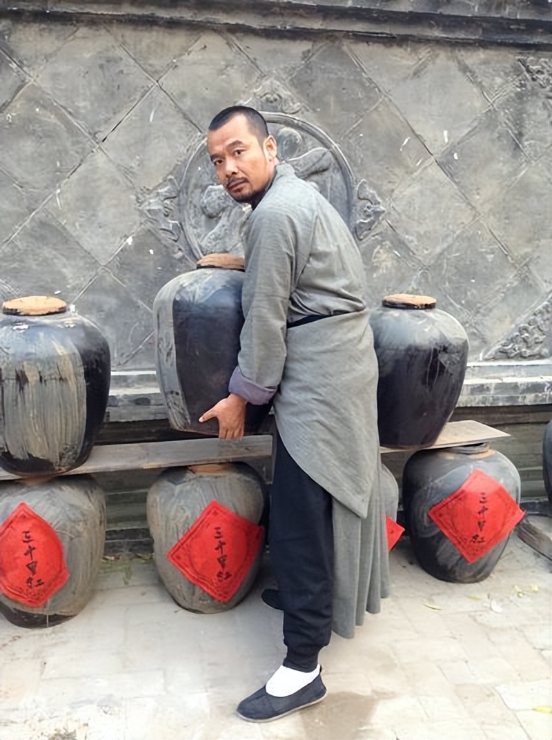 宋佳伦简历,宋佳伦夫妻近照