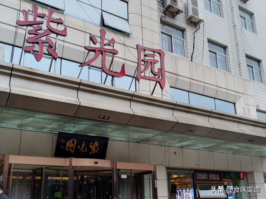 北京最火爆的烤鸭店,生意最好的果木烤鸭店