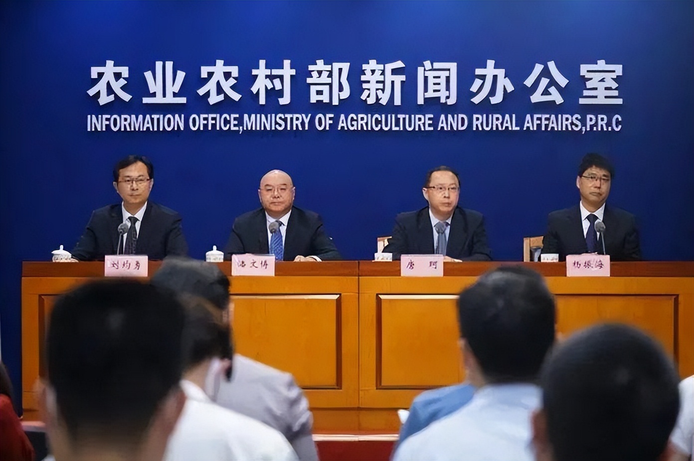 猪价现走跌迹象家禽市场继续承压,2023到2025年猪价预测最新消息