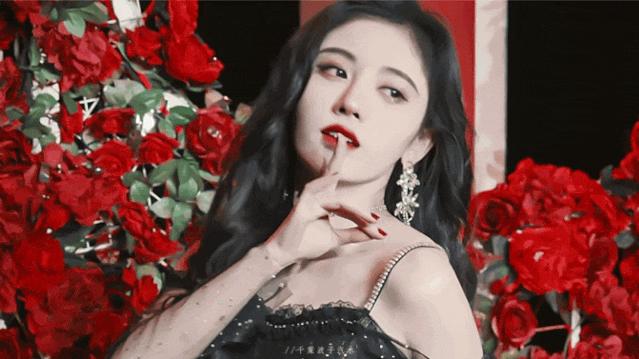 占星怎么看懂一个合盘,占星探秘金星与太阳星座的组合