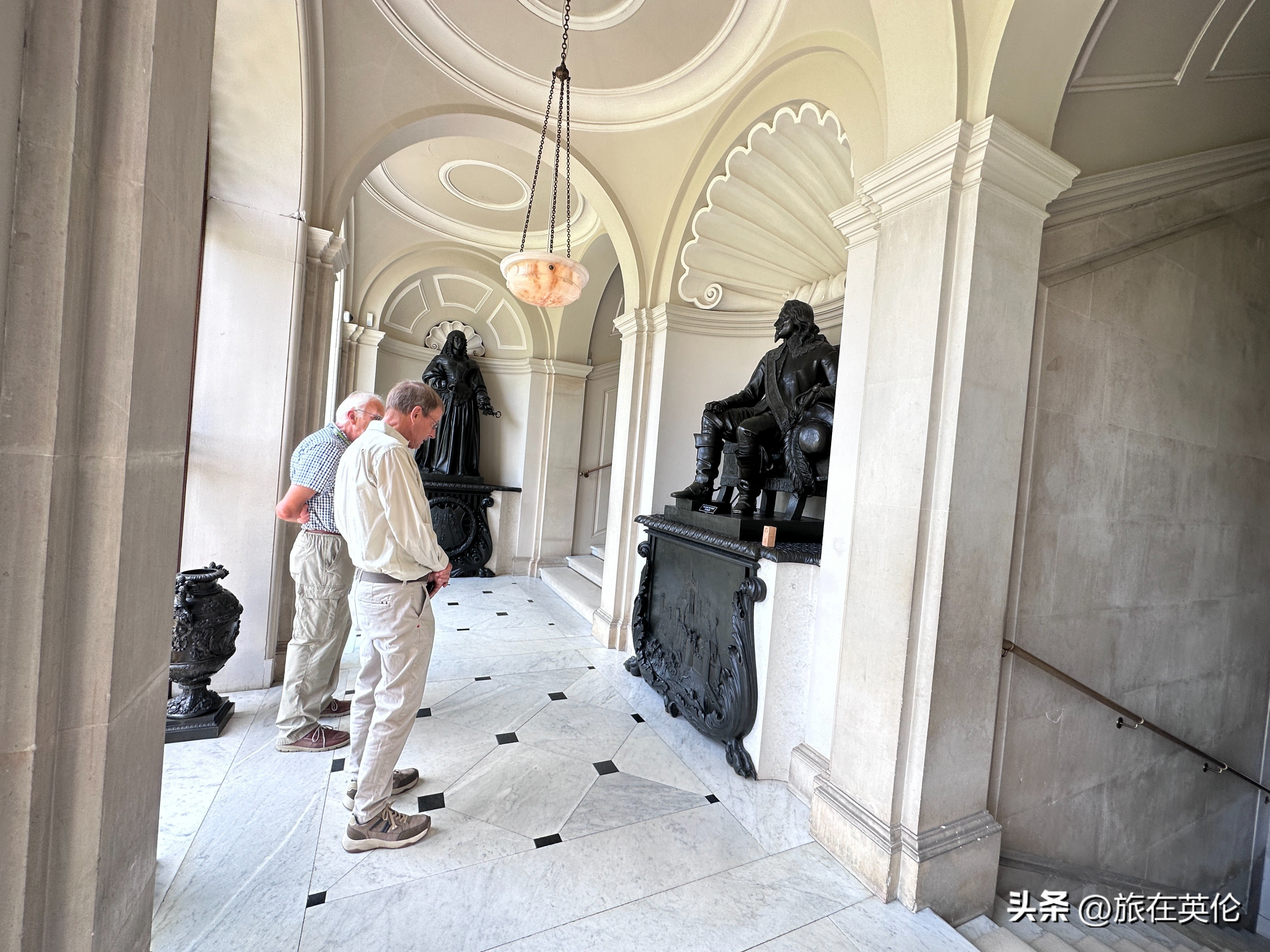 英国一处住宅类似威尼斯宫殿，维多利亚女王曾派人到这里寻找灵感