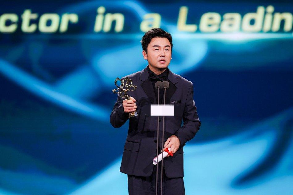 雷佳音获上海白玉兰最佳男主角,雷佳音白玉兰最佳男主角片段