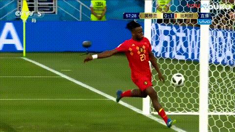 男足战术笑死对手,中国男足爆笑名场面握手