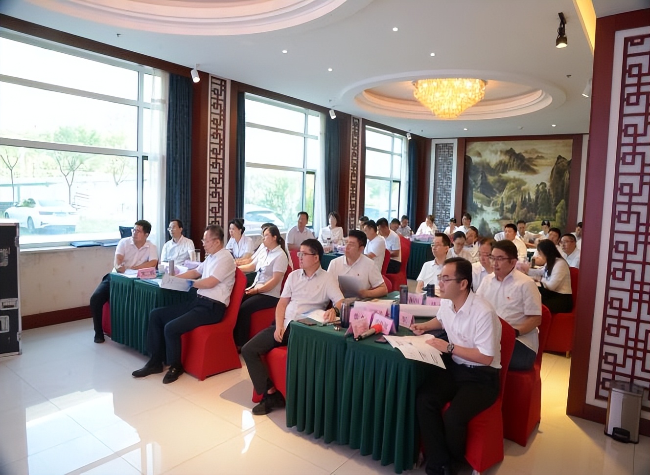 邓波老师为茅台集团培训《超级销售冠军销售技巧提升》