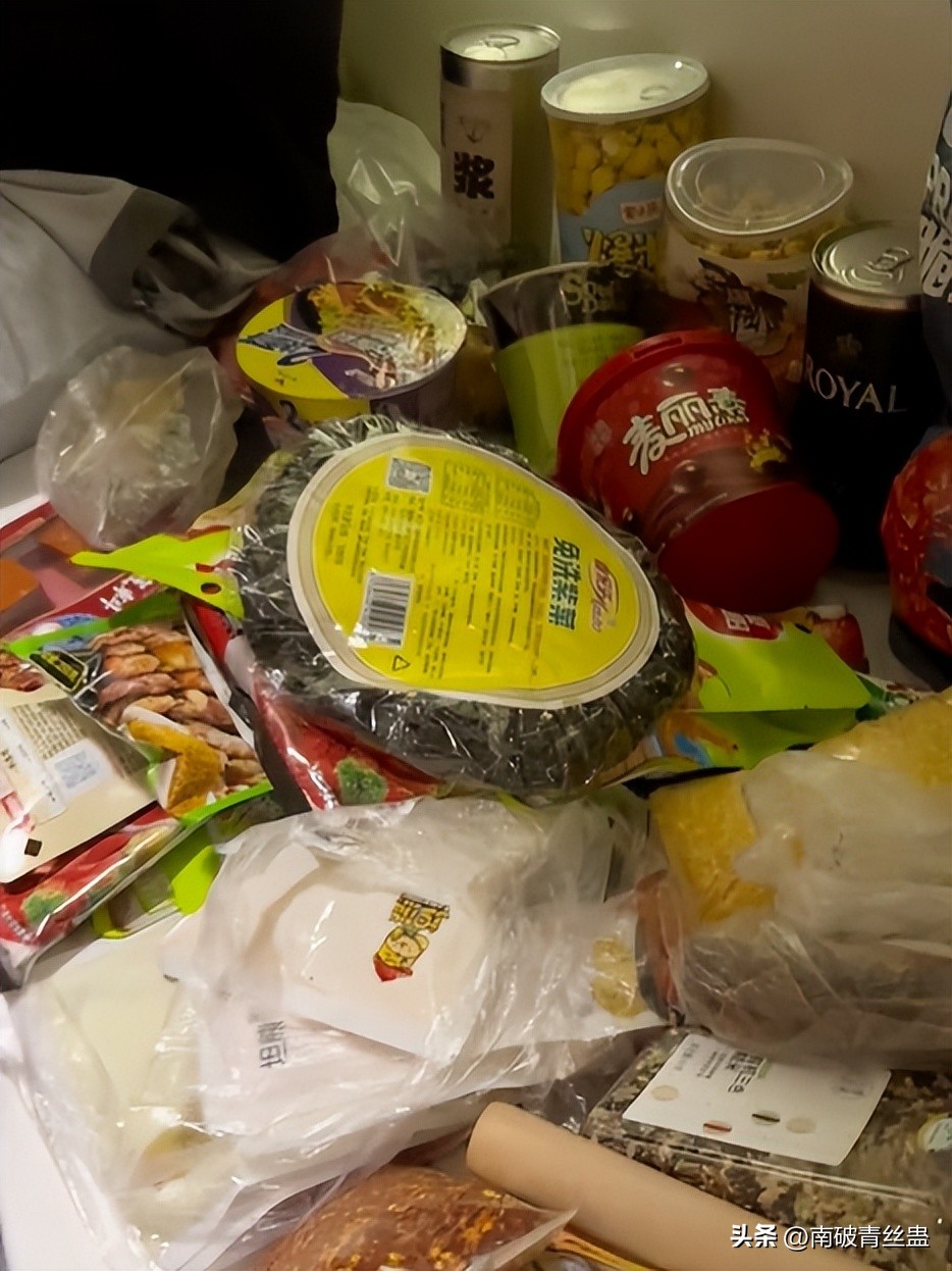 白茶煮蛋事件,把全网逼疯的白茶事件