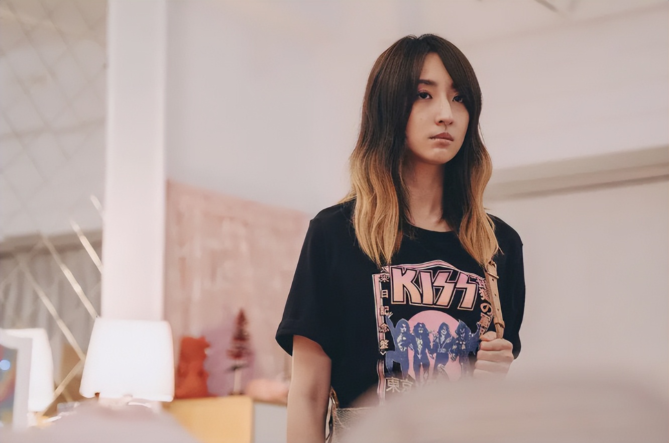 羞耻又上头!63岁老妈网恋奔现远嫁澳洲,不厚码没法看?