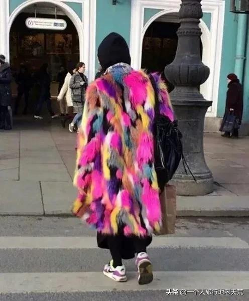 看了俄罗斯的地铁*拍偷**照,笑着笑着就羡慕哭了