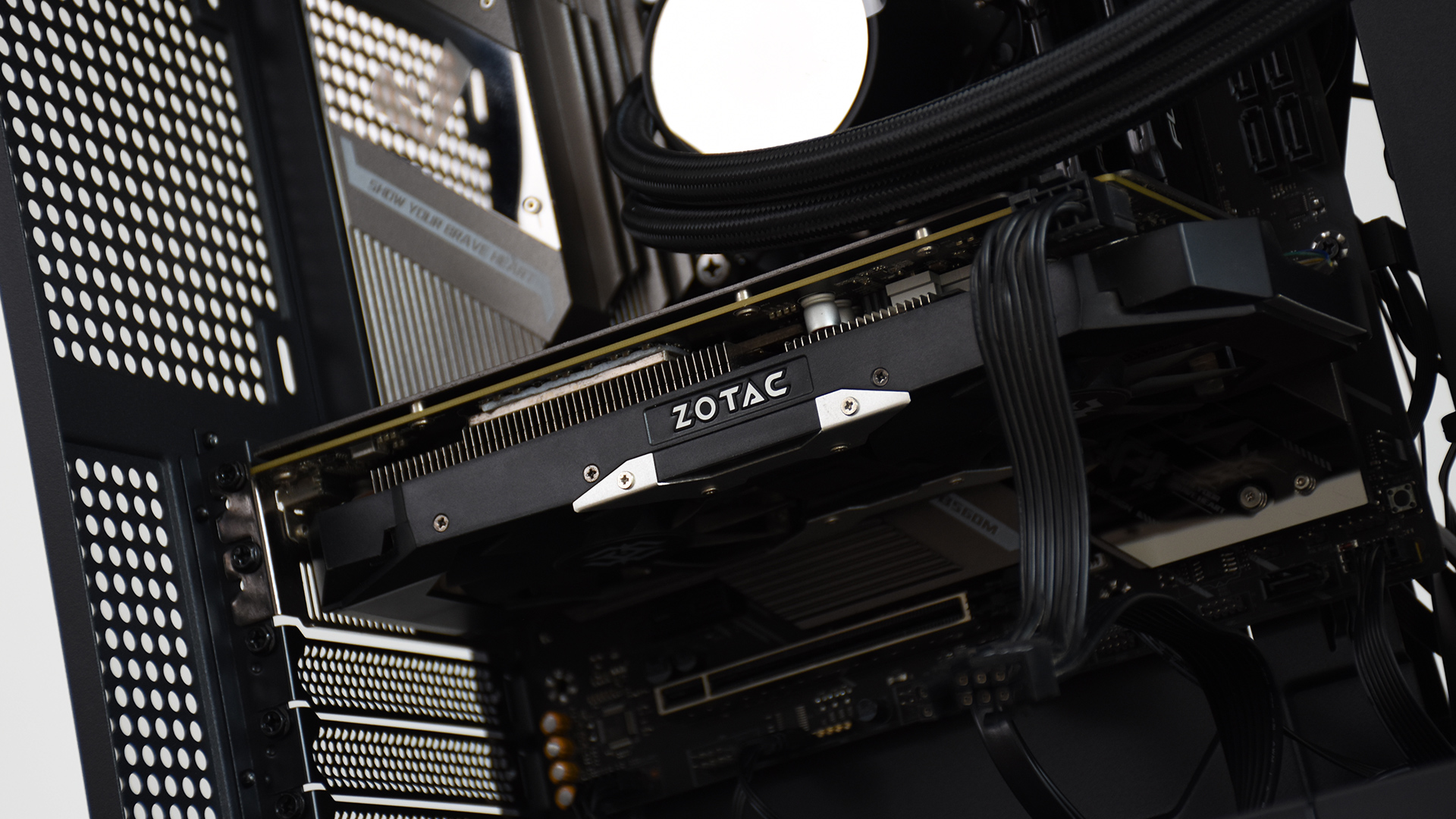 鑫谷御风冰川白机箱,鑫谷昆仑御风机箱安装展示