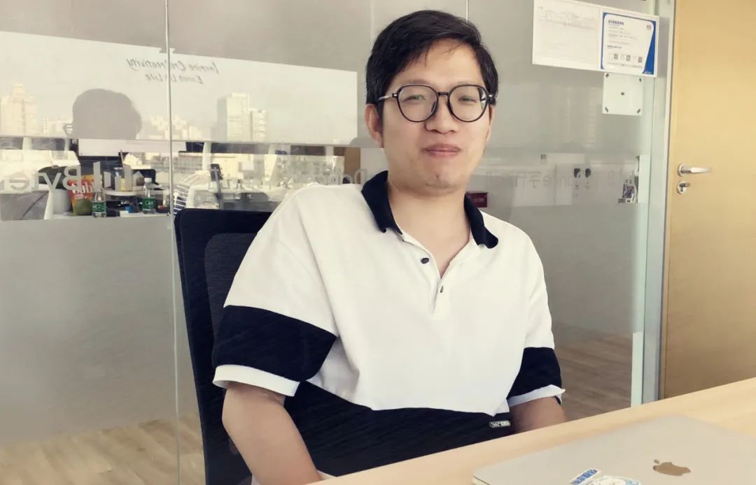 抖音里面点赞的小红心怎么设置,点击抖音屏幕有小红心是怎么回事