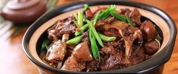 极具特色的家常菜红烧茄子,便宜好吃家常菜100道简单菜