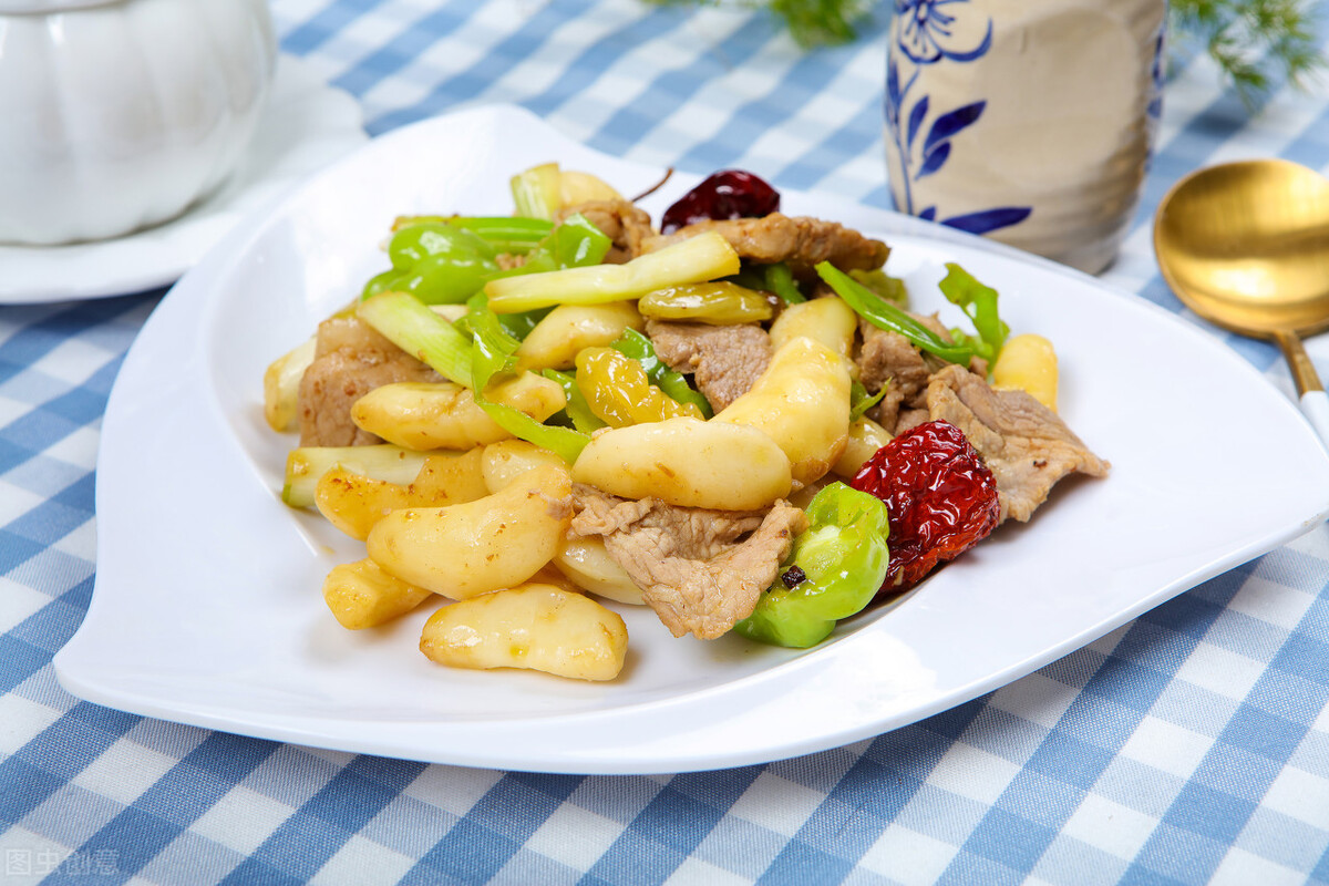 小菱角和大菱角的区别,关于菱角的阅读