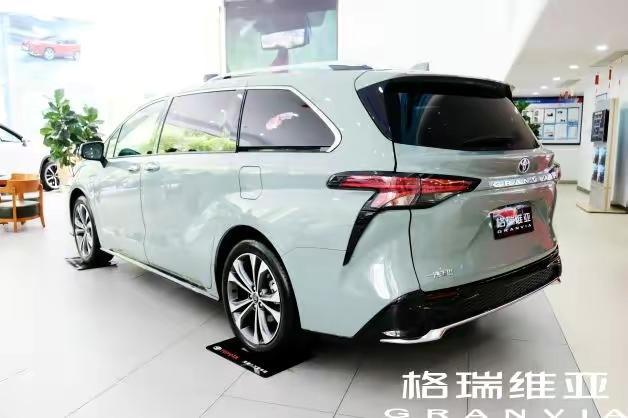 gl8和丰田普瑞维亚哪个更值得买,普瑞维亚和gl8内部空间哪个大