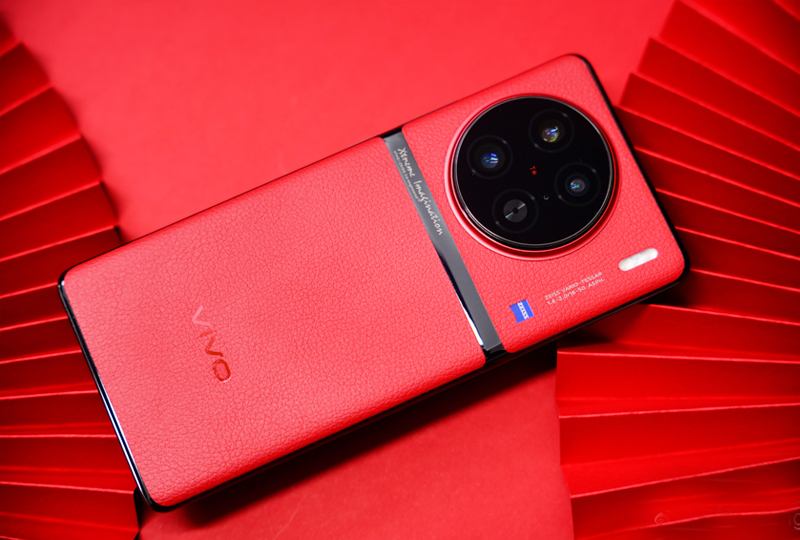 vivox70pro+和小米11ultra,vivo手机和小米手机哪个拍照好