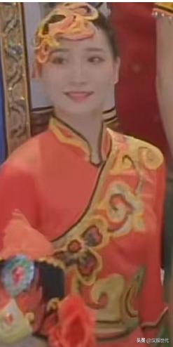 中国最正式的传统汉服,56个民族汉服都有哪些