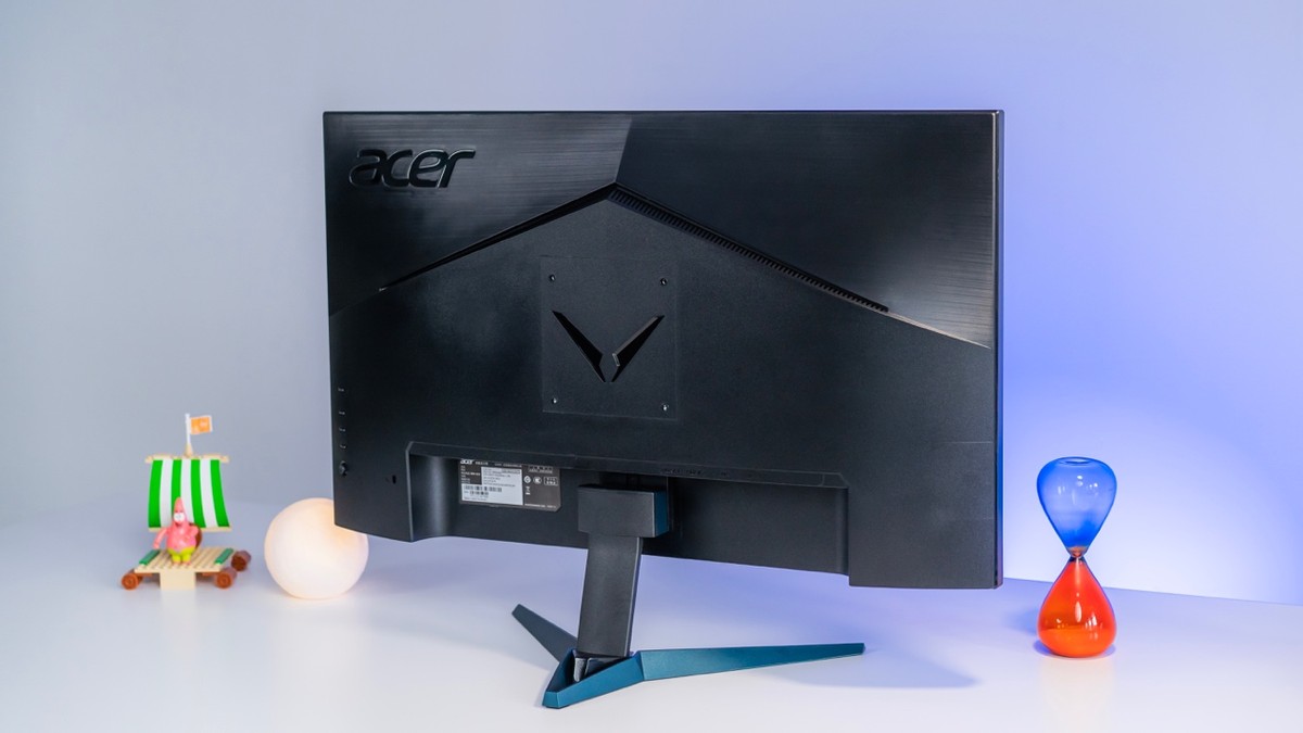 2k240hz玩吃鸡有多爽,2k240hz跑不满