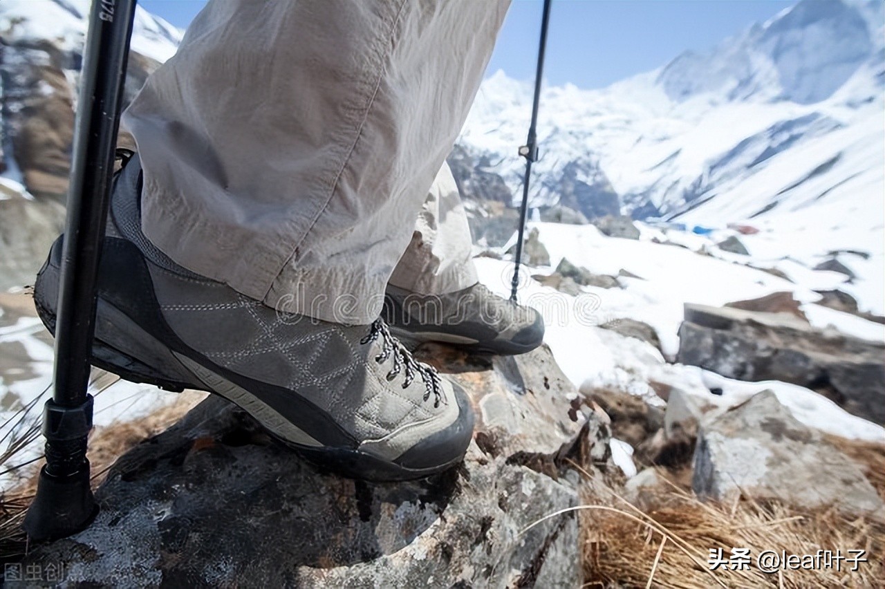 户外徒步登山鞋品牌推荐,如何选购登山徒步鞋