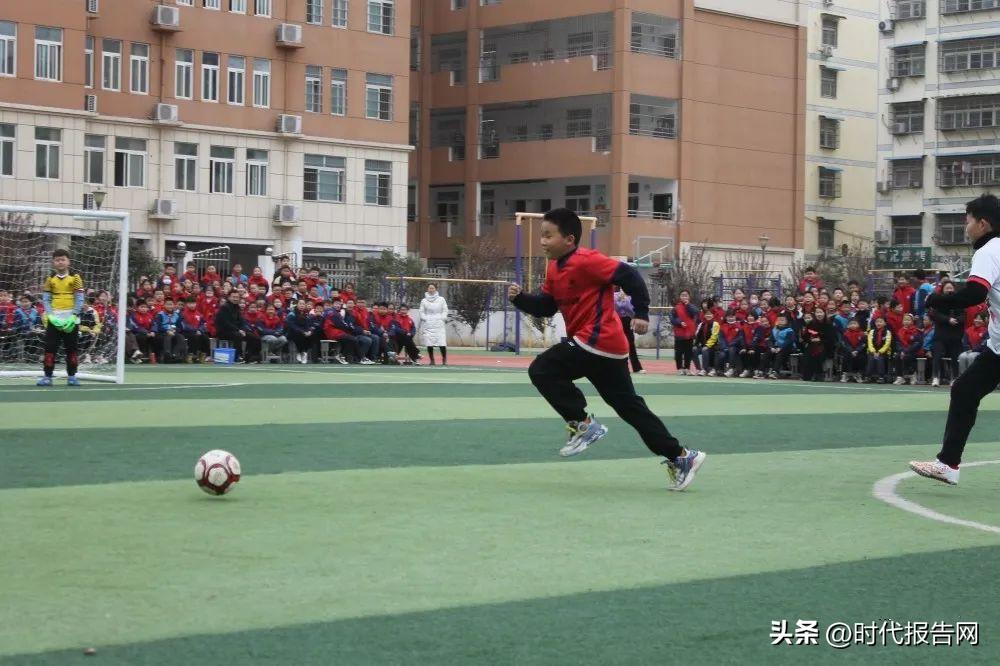 校园足球活力飞扬,校园足球童心飞扬