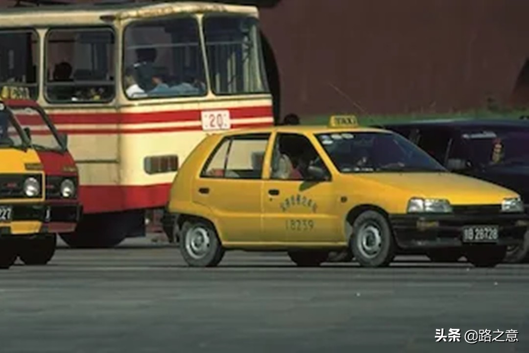 掉进陷阱里的女孩,掉入陷阱的姑娘