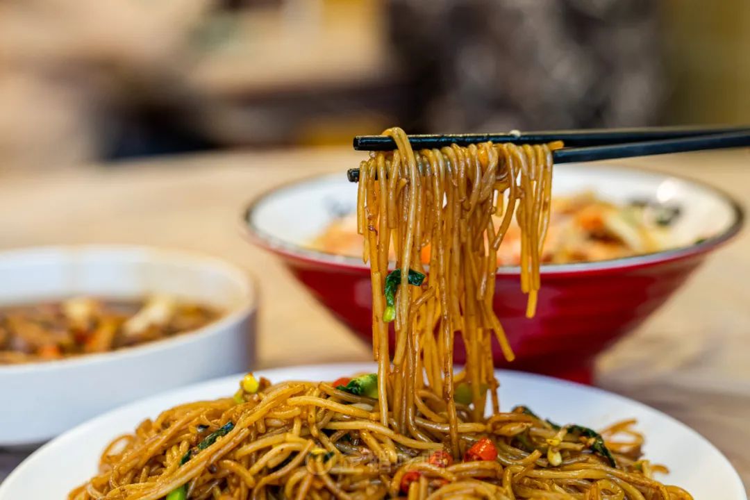 辣到落泪也舍不得停嘴的宝藏城市，不是长沙成都重庆