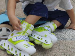 宝宝第一双轮滑鞋推荐,儿童轮滑鞋尺码选择酷骑