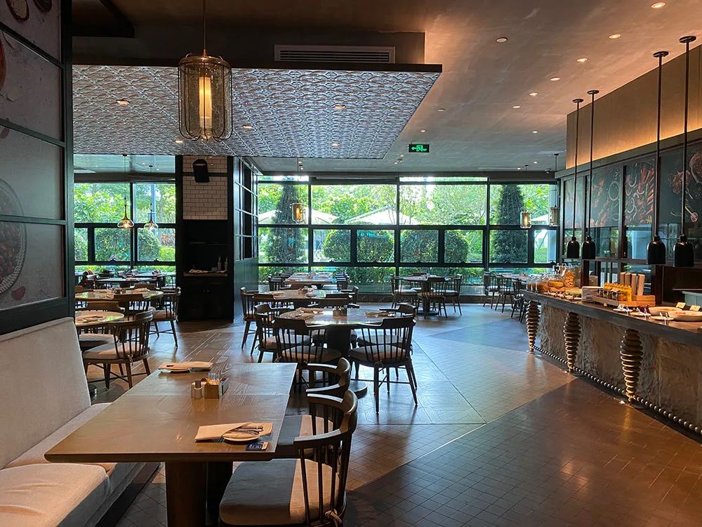 住在机场附近酒店的利弊,7天入住酒店真实感受