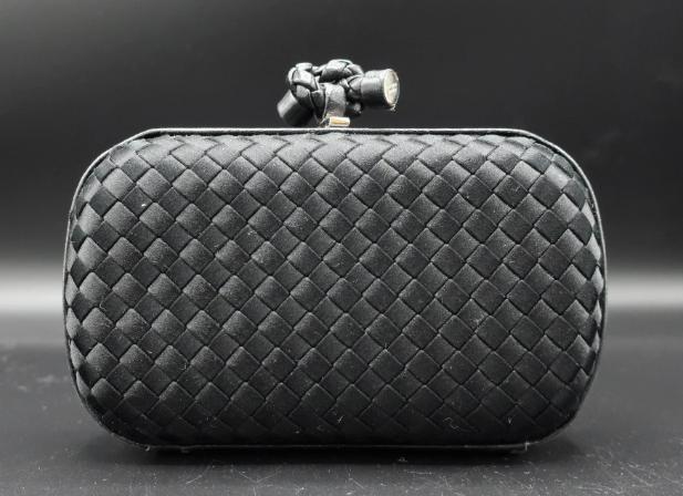 女包十大轻奢侈品牌排行榜,女人30岁十大轻奢品牌女包