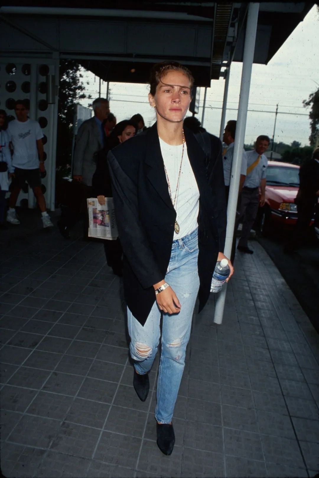 影后红毯秀腋毛，全网目瞪口呆：她好癫，我好爱