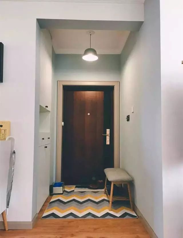 门套颜色与门不一样效果图,门套与门色差太大怎么办