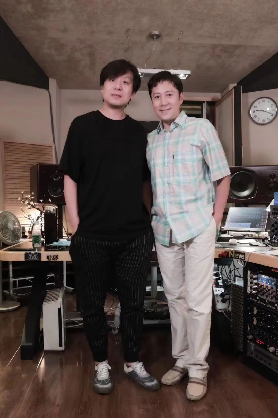 李奇妙5岁出道歌坛，首支单曲《奇妙的四季》可爱至极