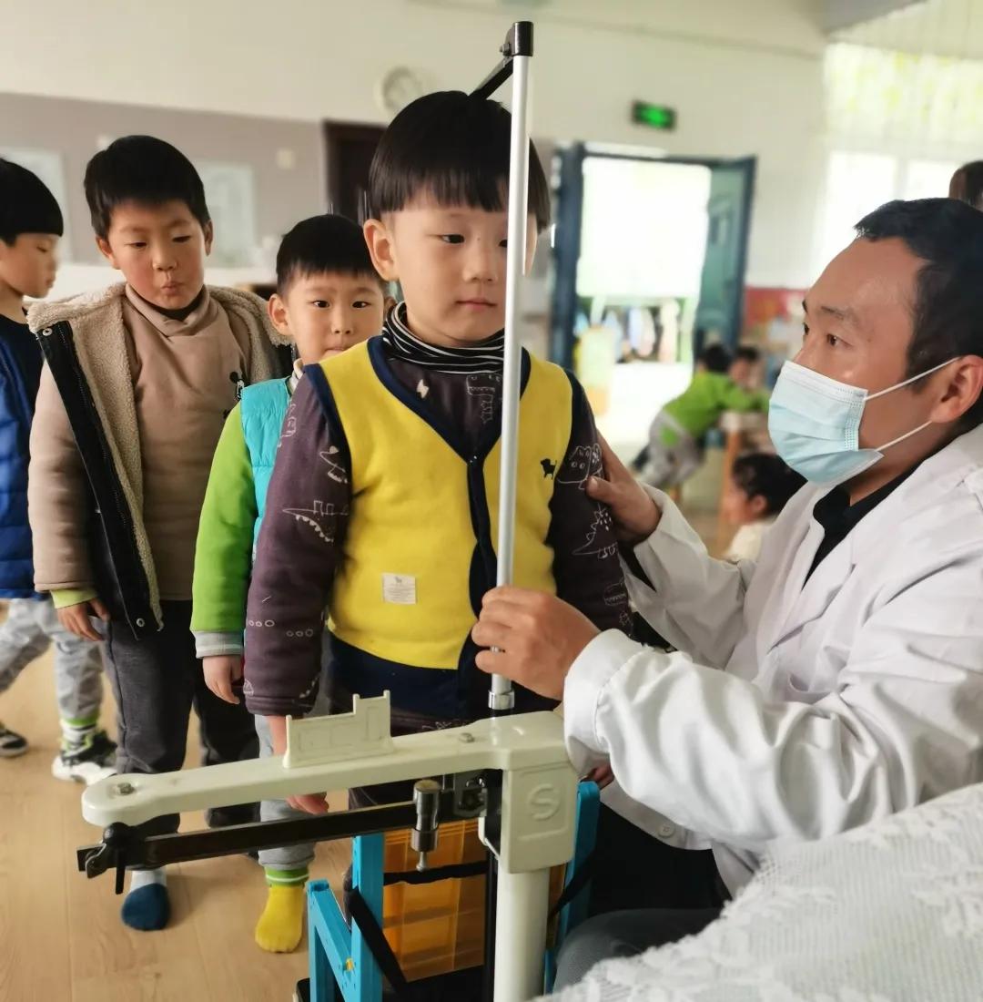 附小幼儿园幼儿健康体检活动,呵护健康关爱成长幼儿园体检