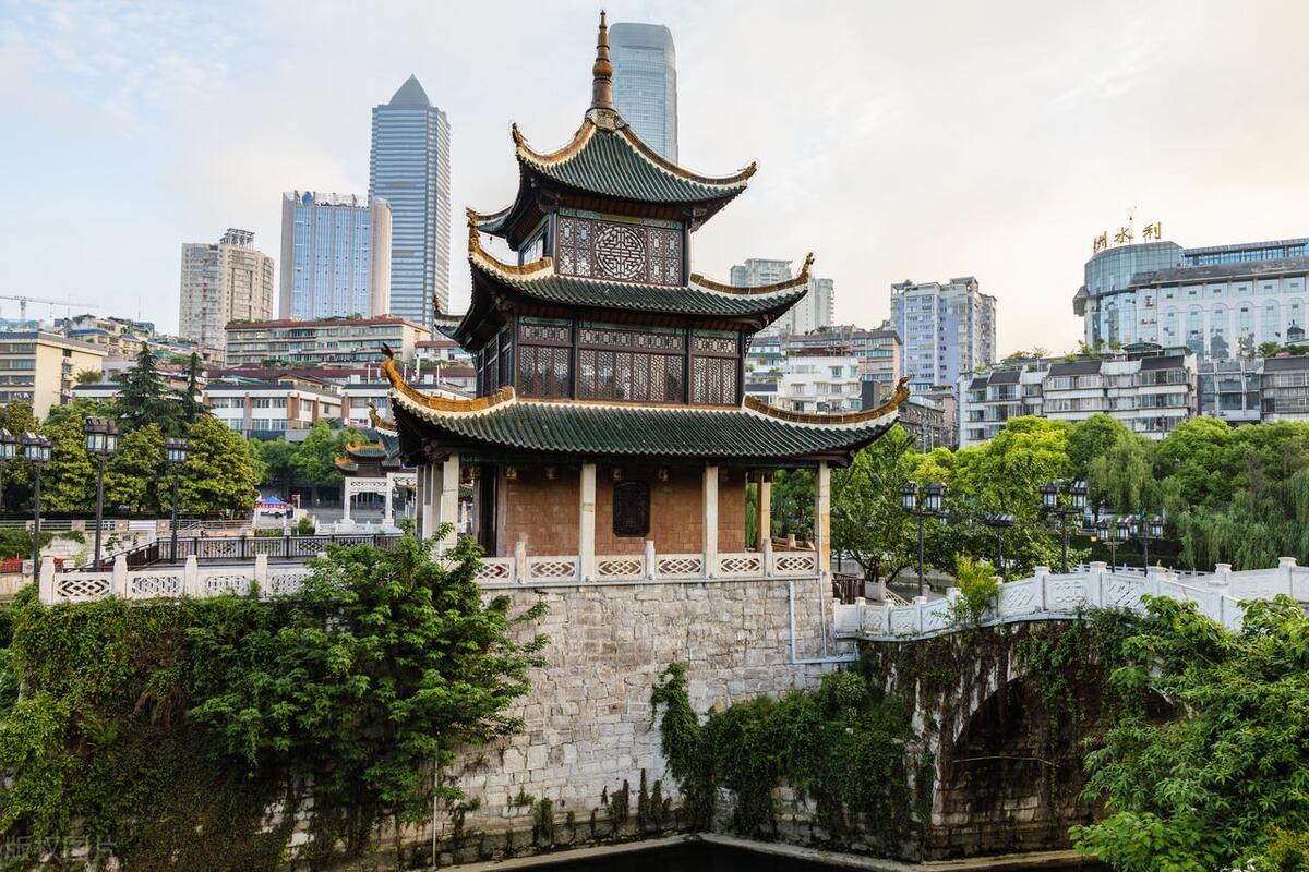 贵州十大旅游景点地图全图,去贵州玩必去的景点推荐一下