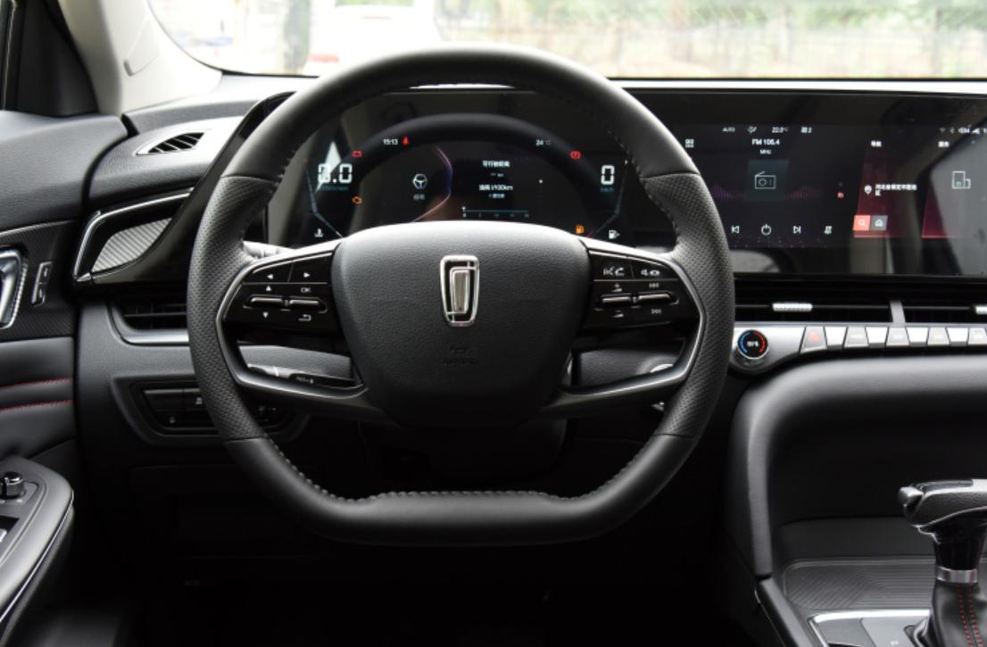 10万元选车还能面面俱到奔腾t55,国潮设计强强联合一汽奔腾t55