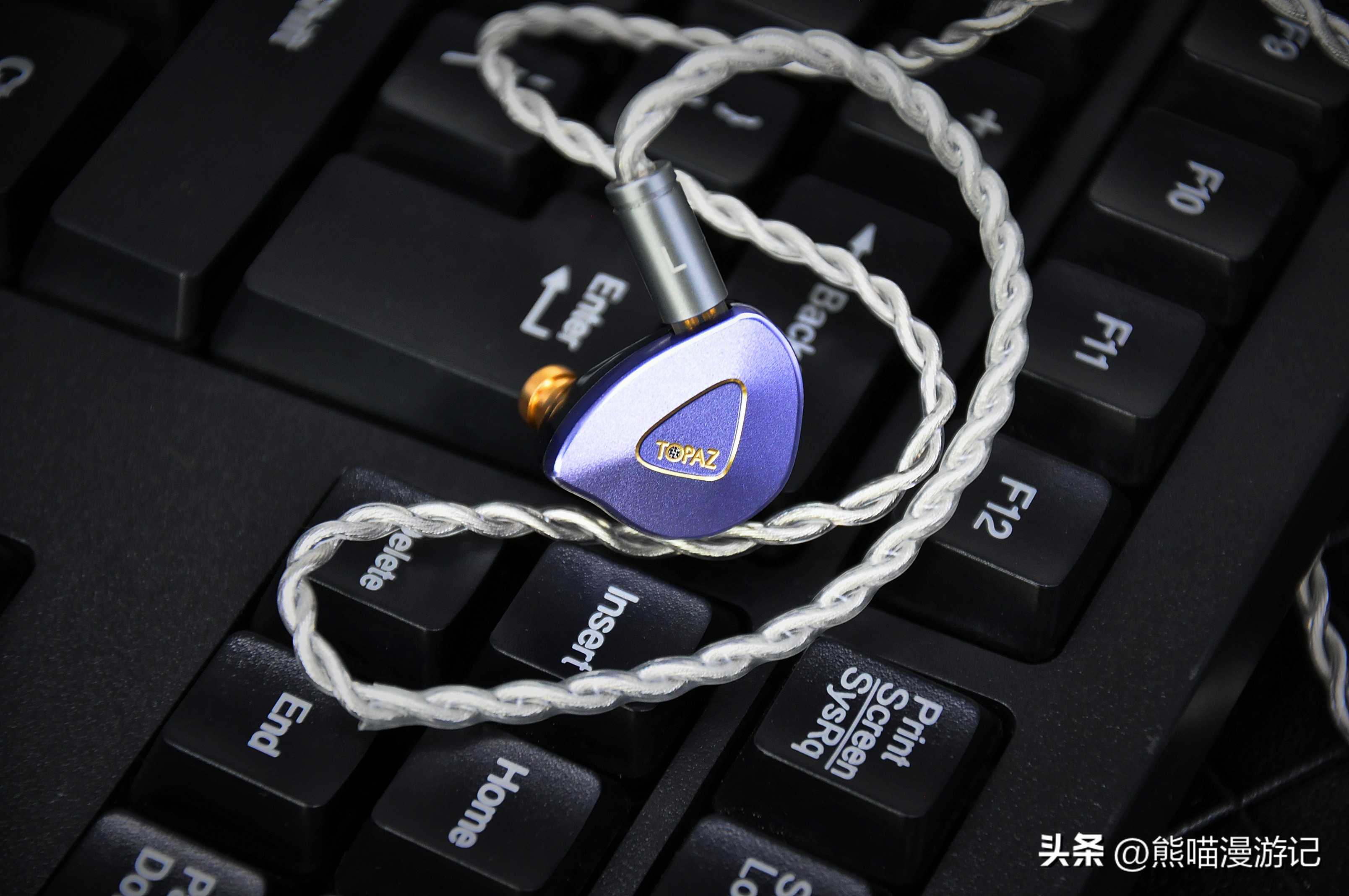 耳机评测2022年音质最好百元以下,百元价位降噪和舒适度最顶的耳机