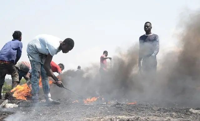 明明遍地黄金，却要靠电子垃圾带动经济：非洲小国加纳怎么了？