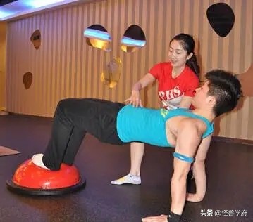 健身房丑闻事件,揭秘健身房那些鲜为人知的事件