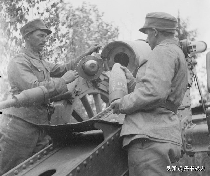 芬兰在二战期间有多囧?看看当时仍在使用的老爷装备就知道了