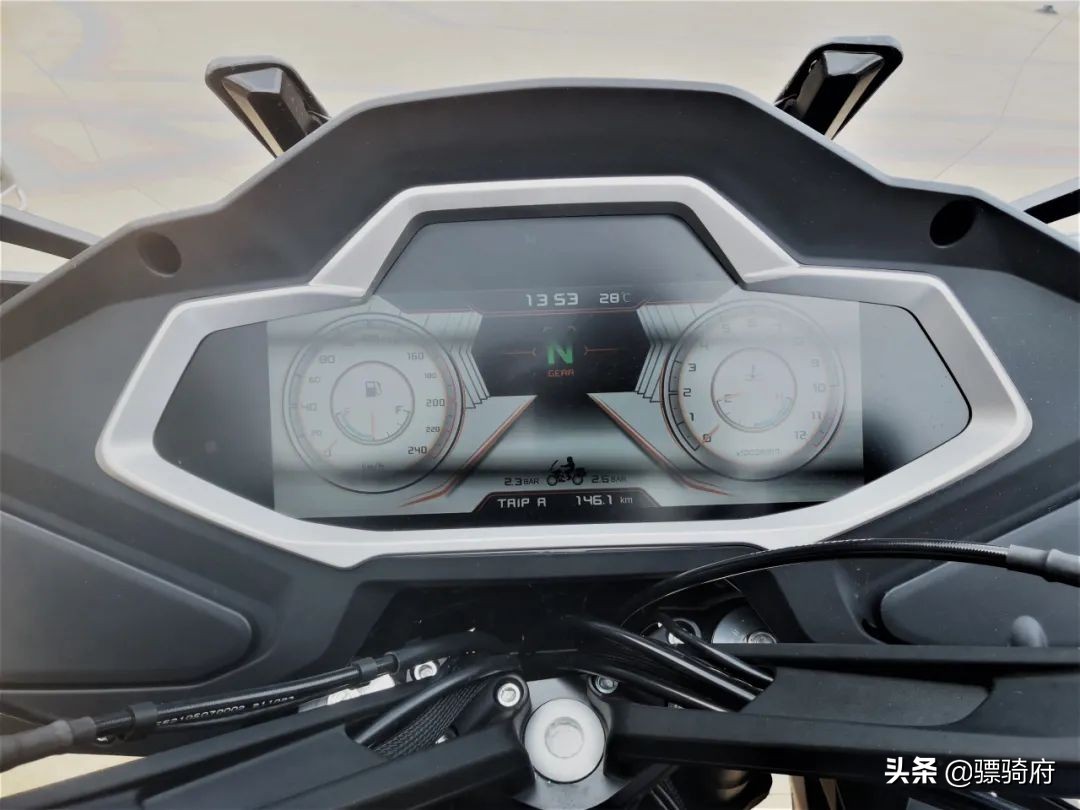 国产小金翼摩托车,国产贝纳利600cc旅行车