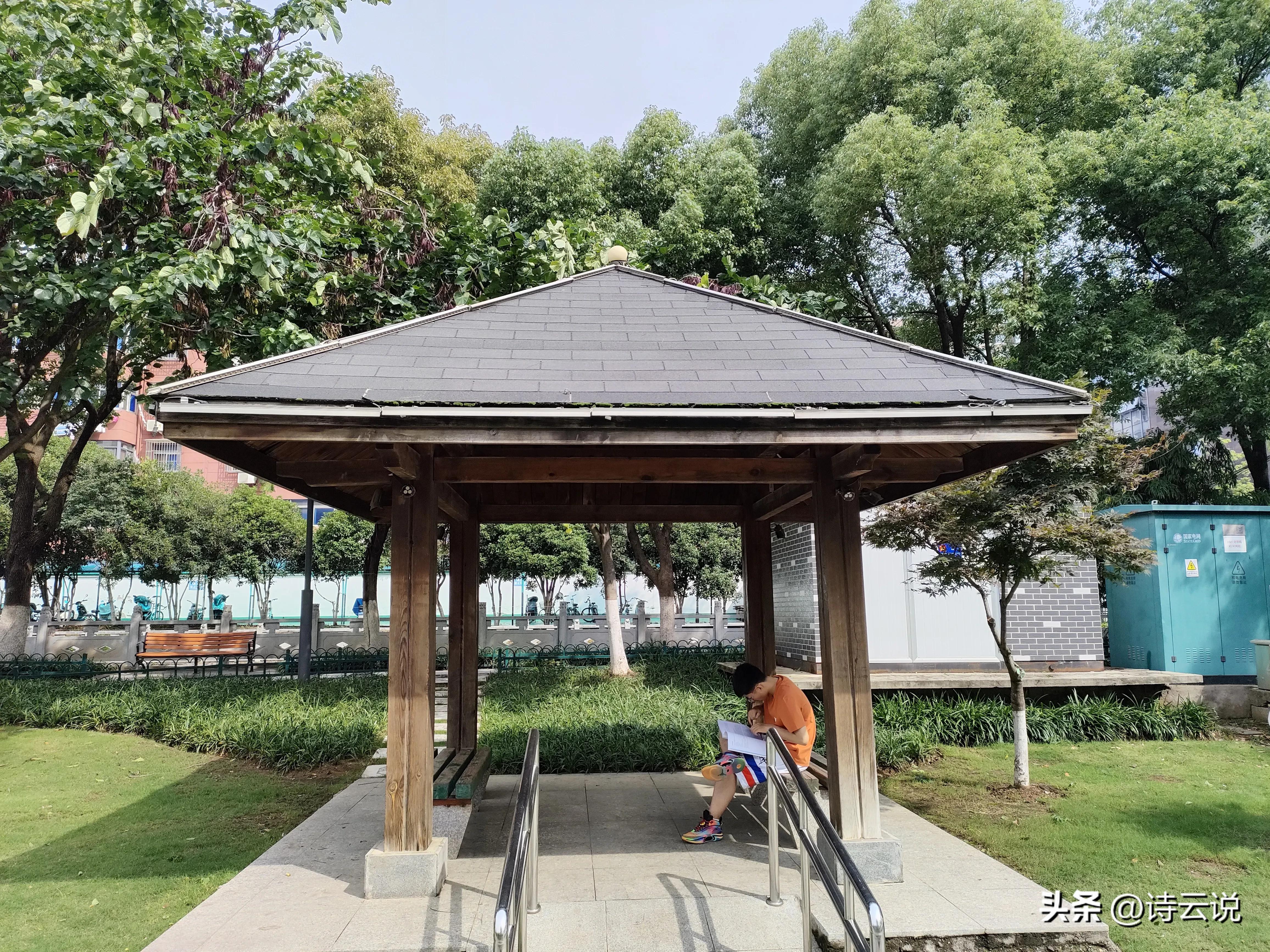 怎样才能合法的把小区物业换掉,怎样解决小区物业问题