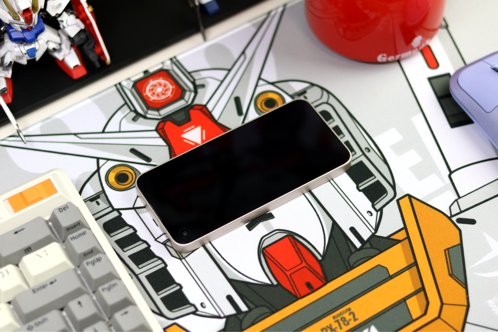 小米生态链推出防沉迷手机，iphone4S一样的手感，为学生群体打造