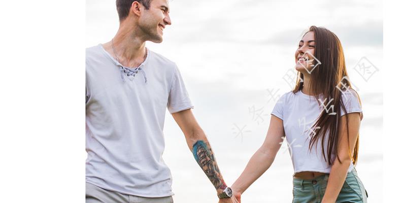 儿子月入十几万每月给父亲五十元,儿子打工了每个月给我1000块钱