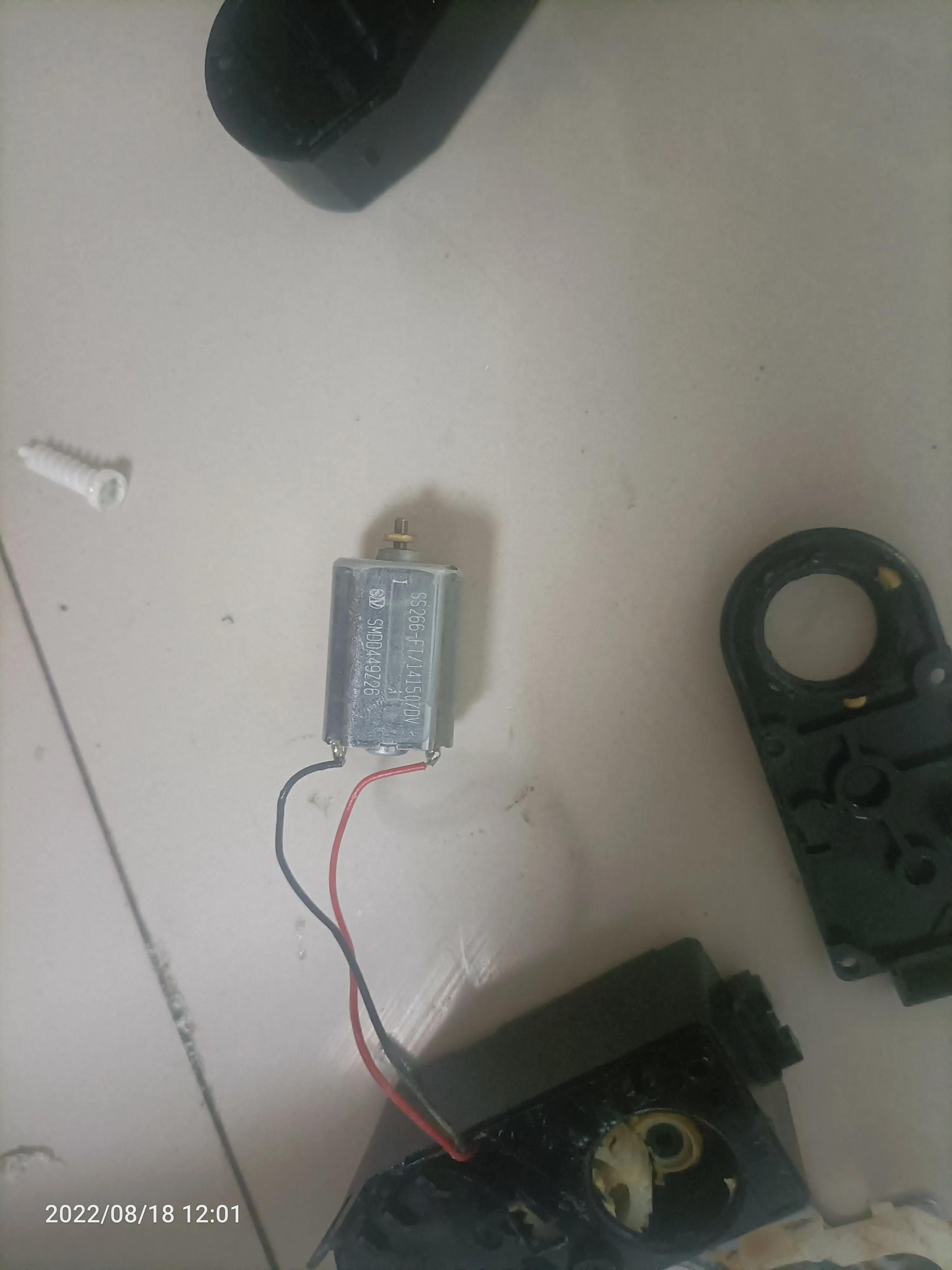 拆卸智能马桶盖的视频,智能马桶维修翻盖电机怎么拆卸