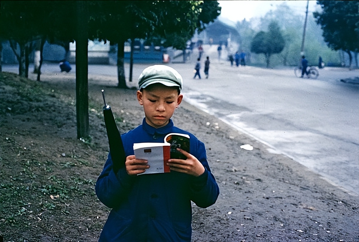 80年代欧美中性风穿搭,复古风穿搭80年代衣服