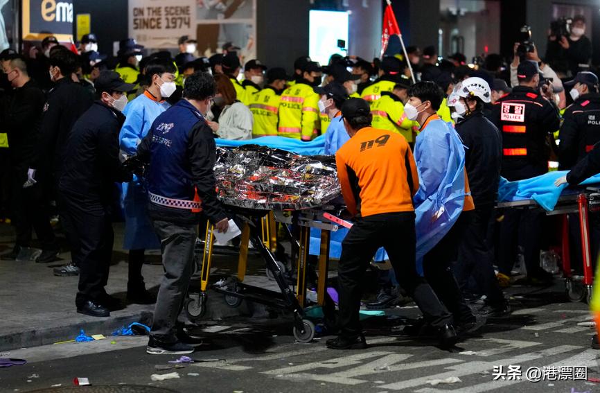 轰动全球的*踏事踩**故，彻底改变了香港