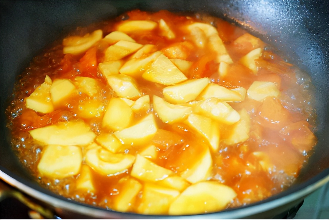 儿童番茄西葫芦木耳炒虾仁,西葫芦炒番茄怎样炒才能出汁好吃