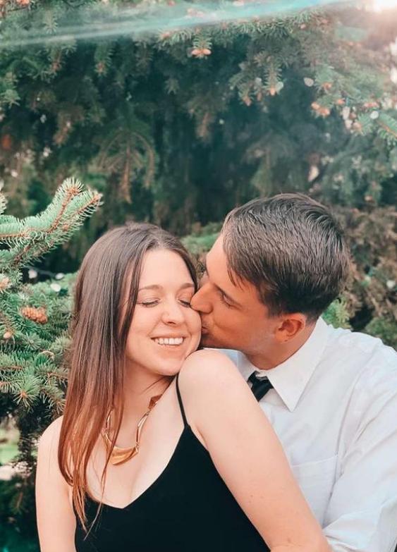 盲女恢复视力发现凶手在身边,盲女一觉醒来突然恢复视力