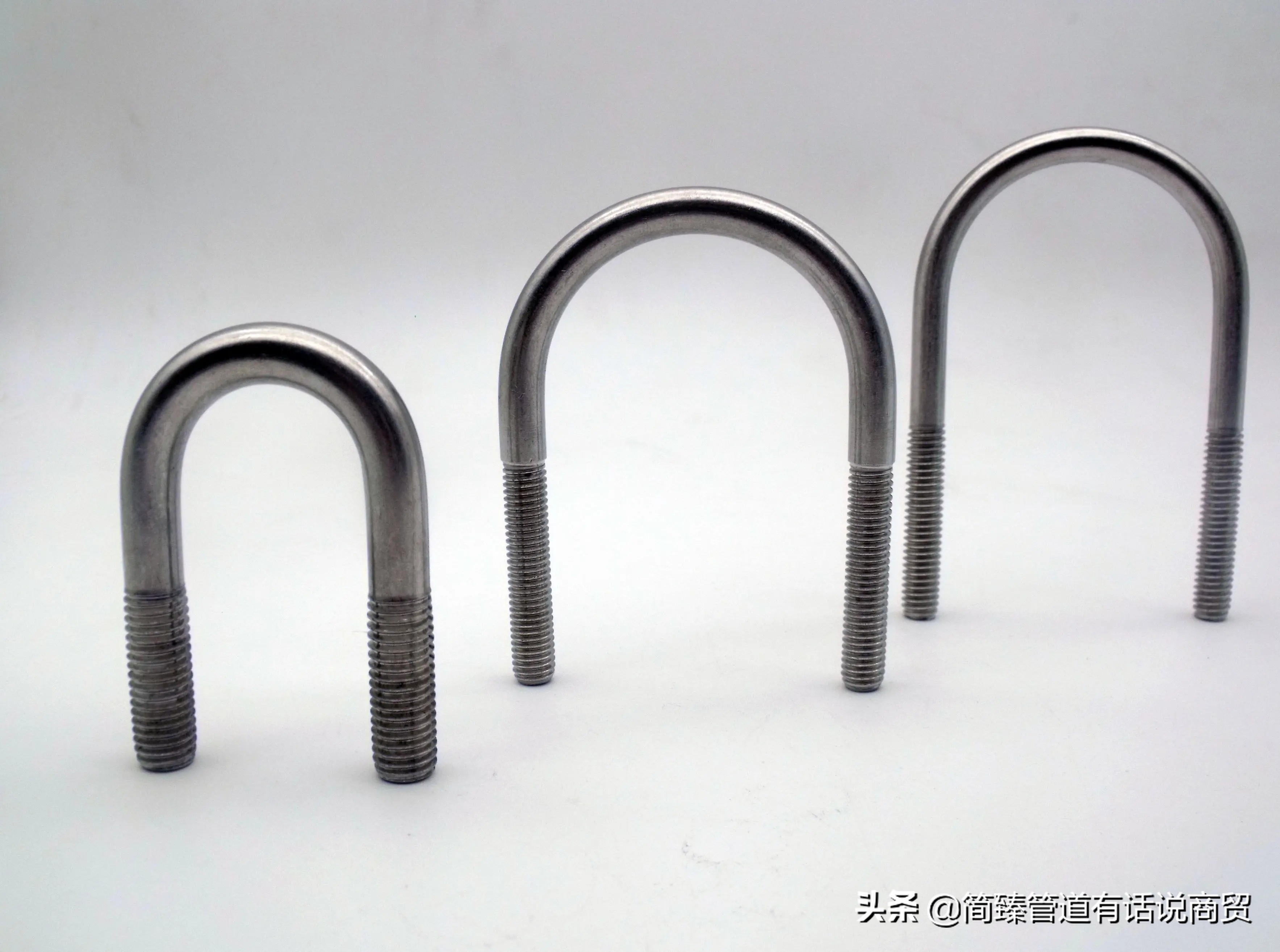 A5管卡子,减振用U形管夹有多热门A5管夹DN80多重配M20螺栓够吗？