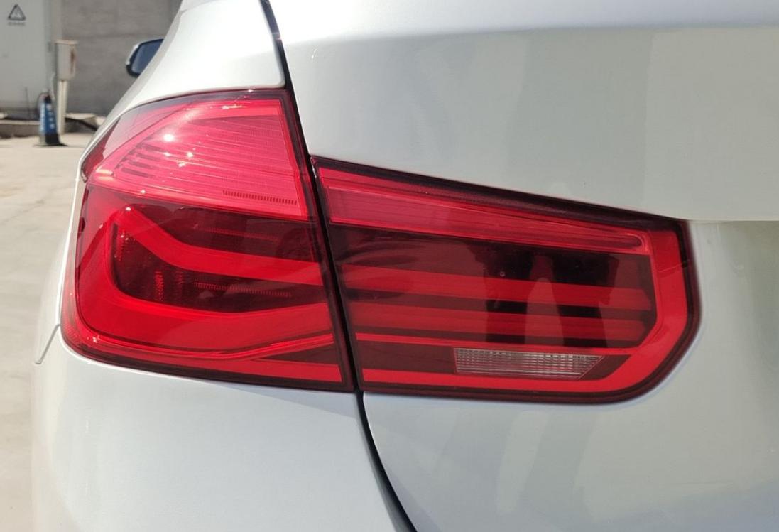 开了5年的宝马3系顶配能卖多少,开了3到5年的宝马